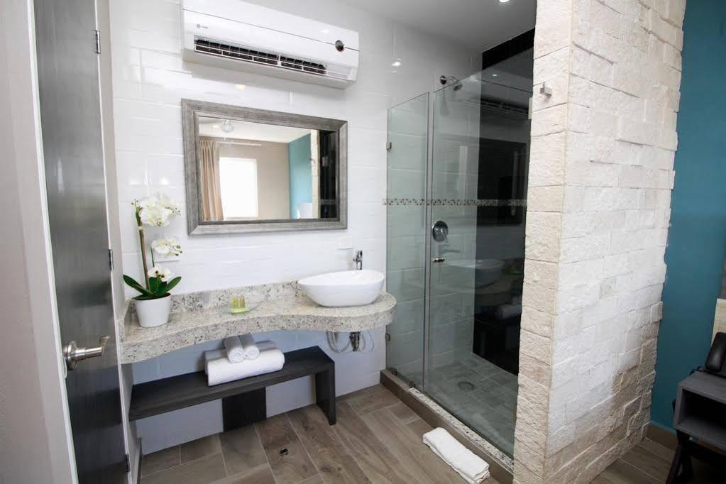 Illusion Xpress I Attraction Hotel Deluxe Playa del Carmen Eksteriør bilde