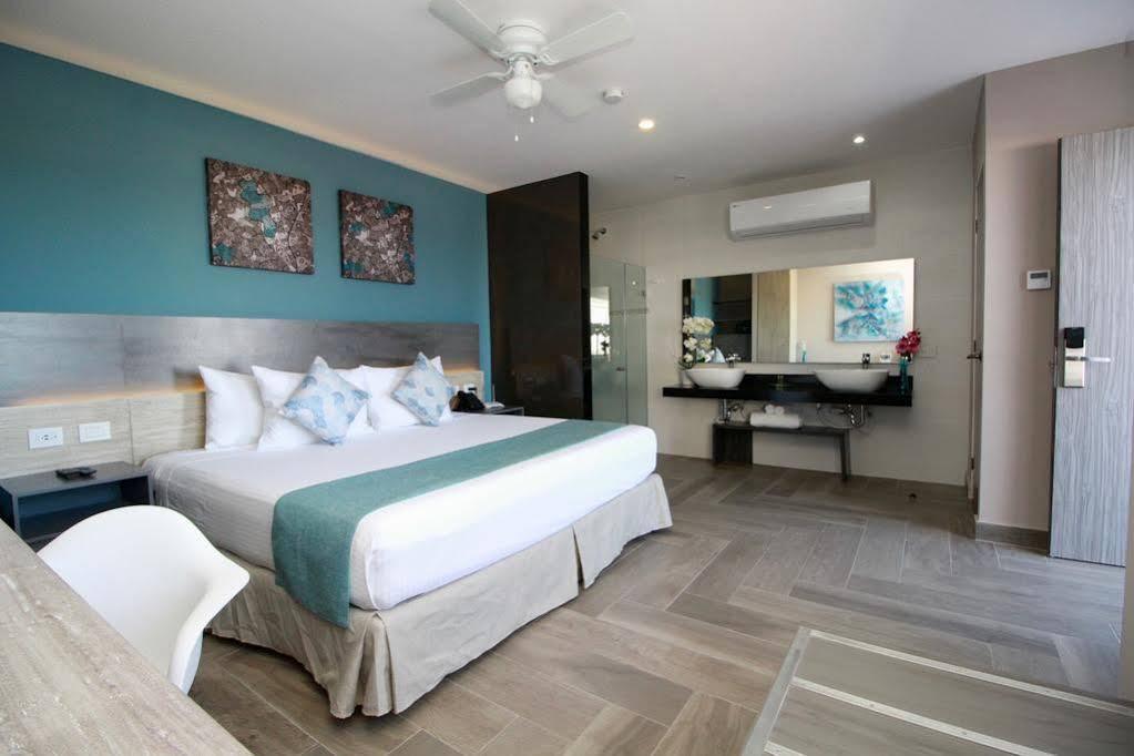 Illusion Xpress I Attraction Hotel Deluxe Playa del Carmen Eksteriør bilde